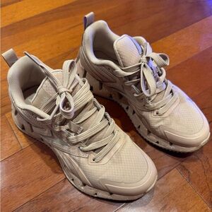 Reebok Cream Athletic Shoes